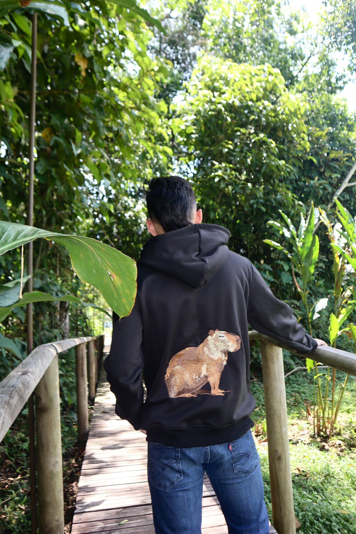 HOODIE NEGRO CHIGÜIRO