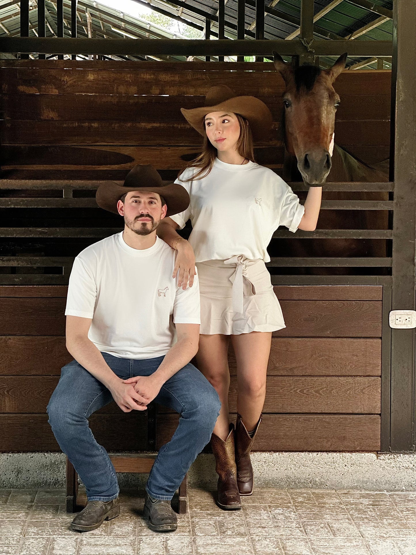 CAMISETA IVORY CABALLO COBRE