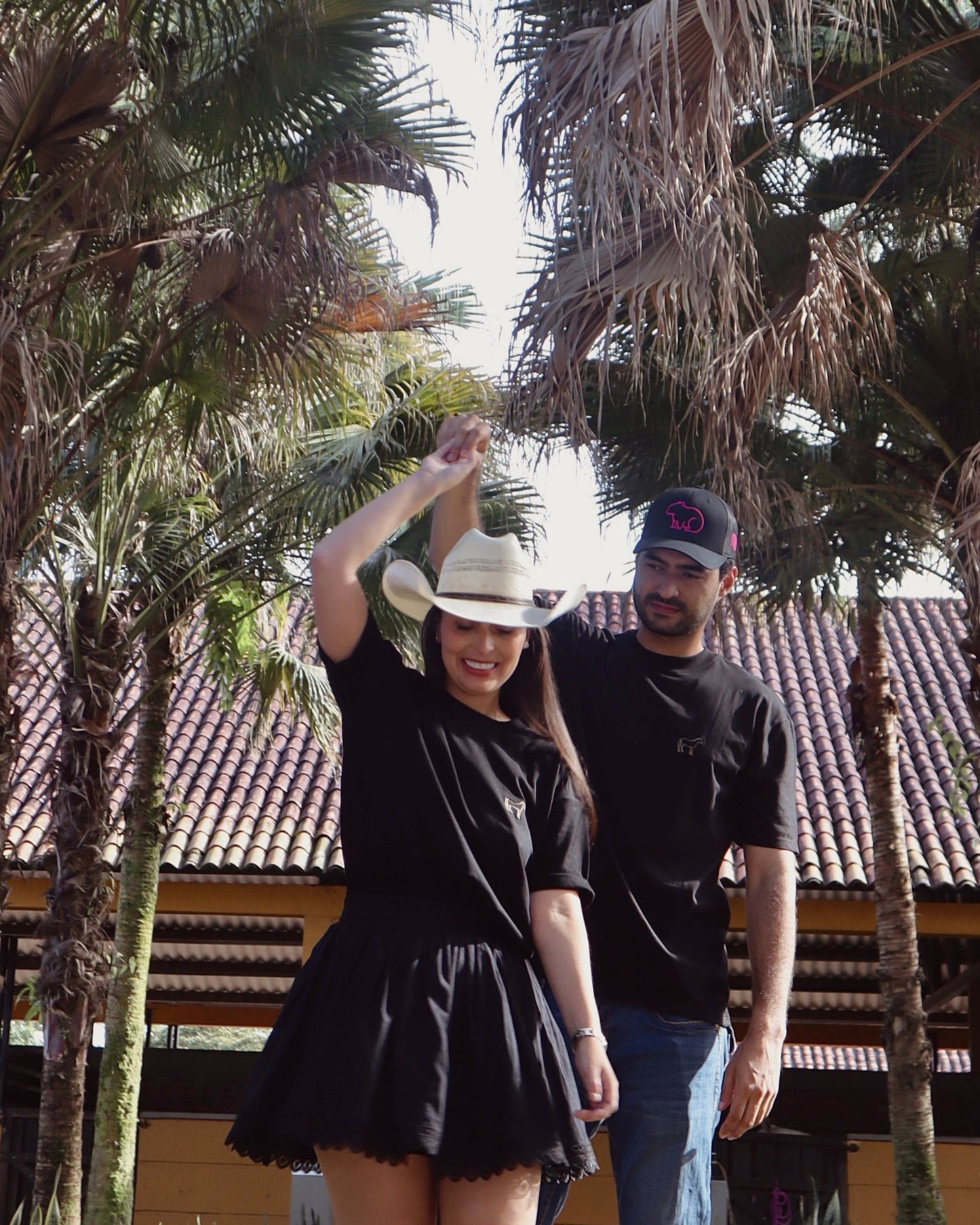 DÚO CAMISETAS NEGRA CABALLO